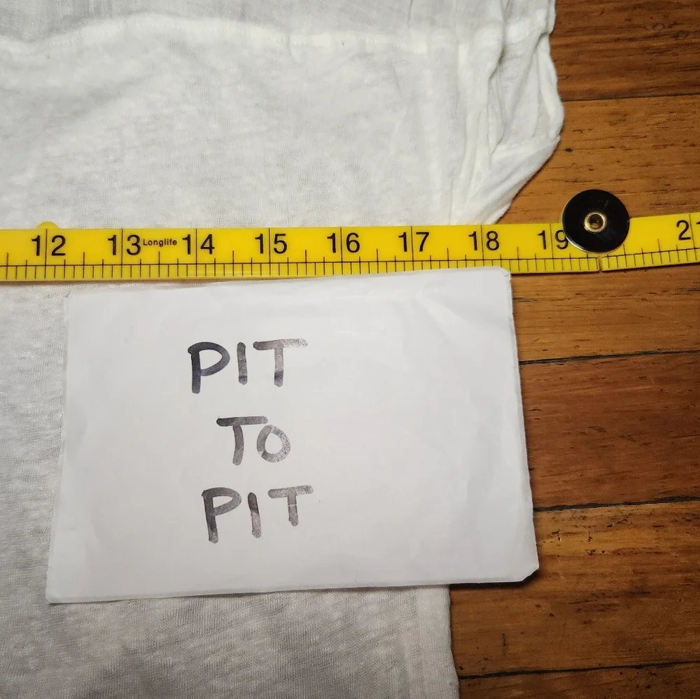 5/$100 SALE - MAJESTIC FILATURES Paris 100% Linen White Short Sleeve Top - Picture 6 of 7